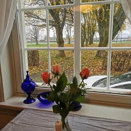 Sjarmerende Hus Med Veldig Stort Uteareal. * Brekstad