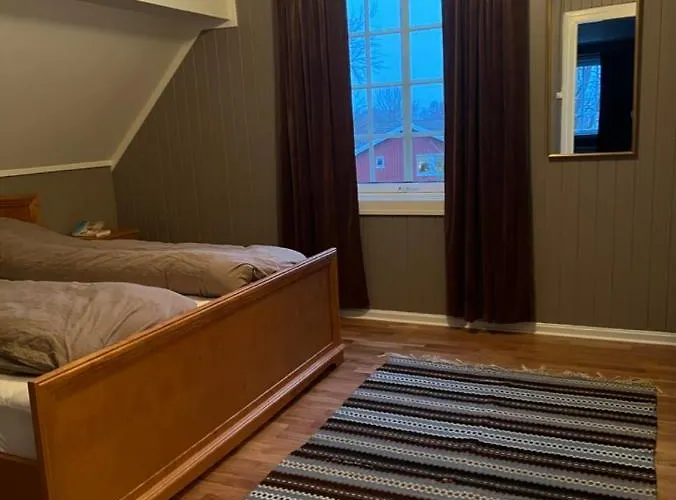 Villa Sjarmerende Hus Med Veldig Stort Uteareal. *