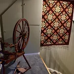 Sjarmerende Hus Med Veldig Stort Uteareal. Villa