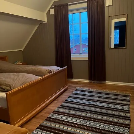 Villa Sjarmerende Hus Med Veldig Stort Uteareal. *